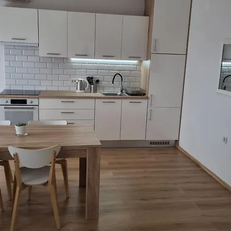 Mali Lägenhet