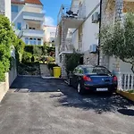 Mali דירה סלצה