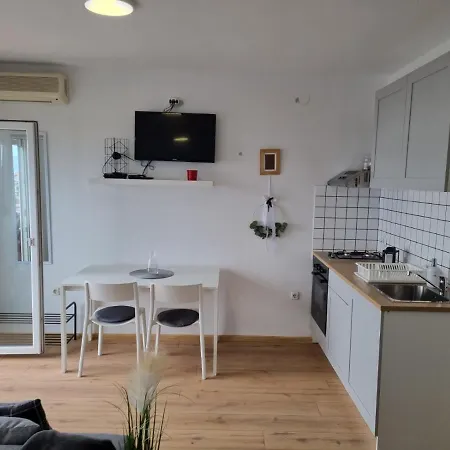 Mali Apartment Selce